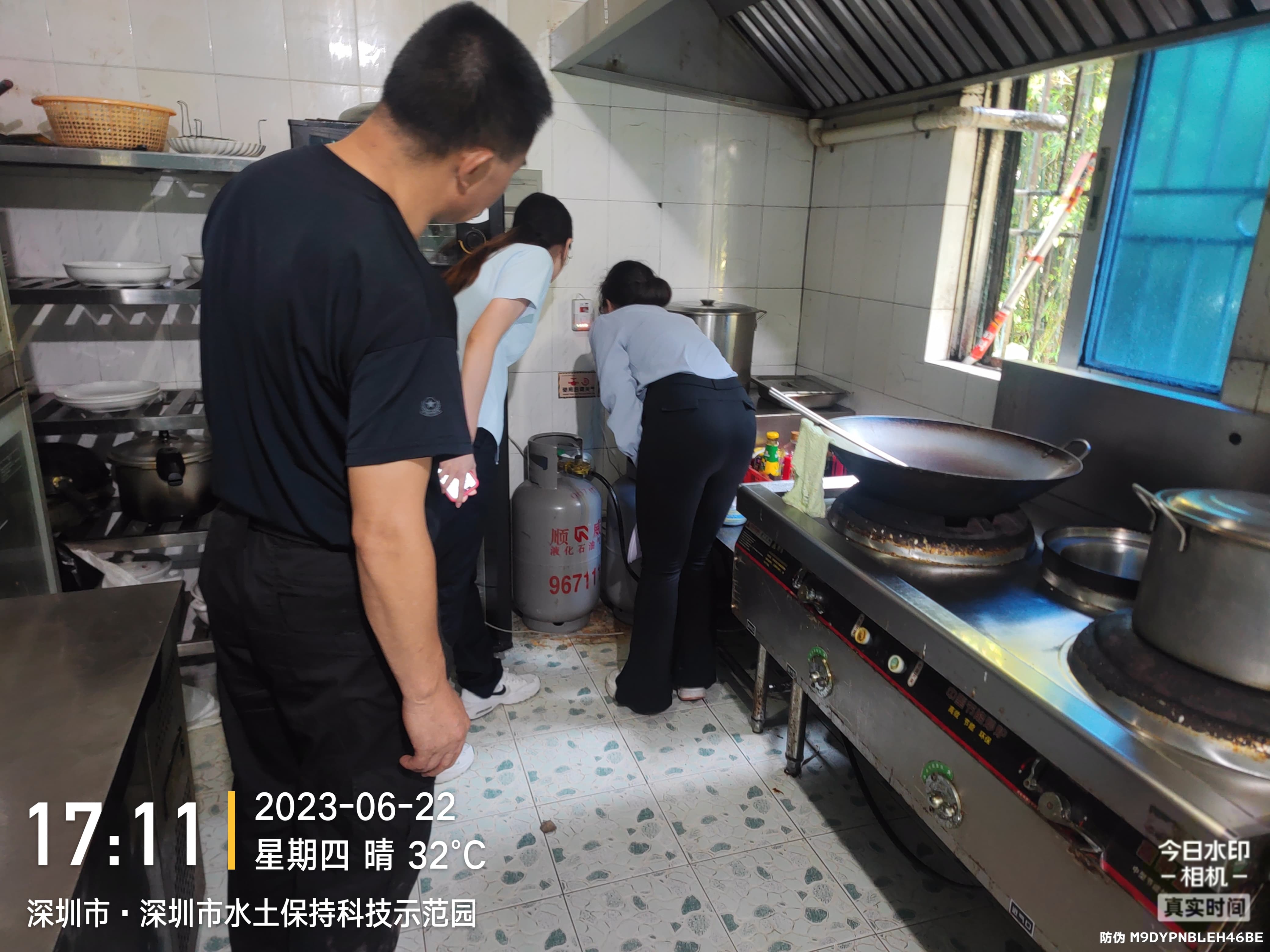 170e1b9c66ed31ac08e1b669b07c3d1